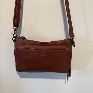Minooy Bali Chestnut Brown Leather Crossbody